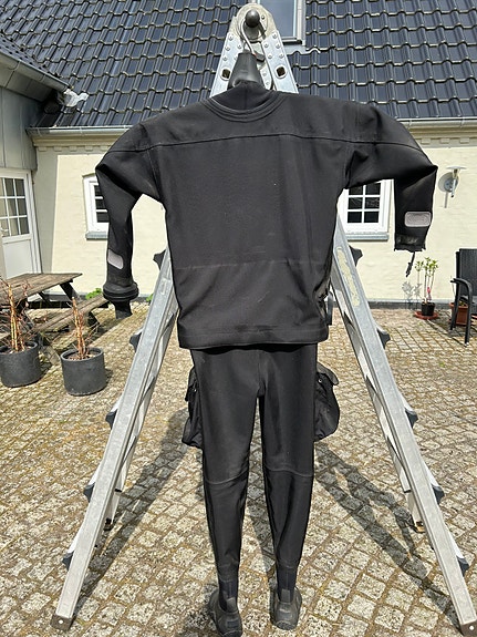 Product image 13 of 33