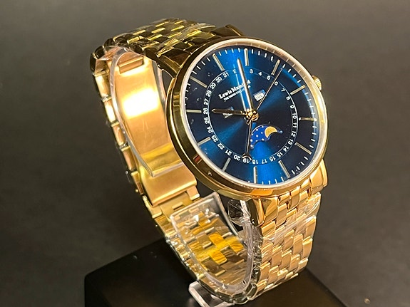 Product image 1 of 7