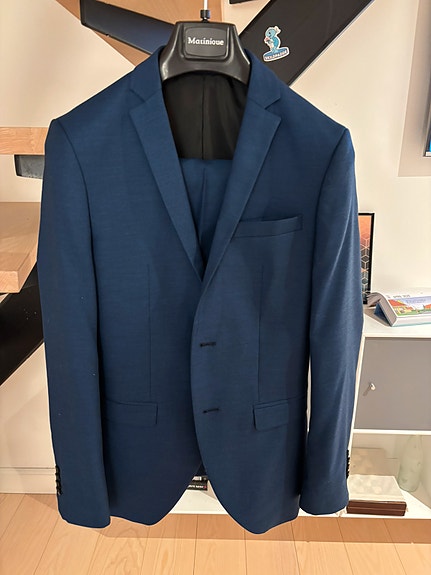 Product image 1 of 2