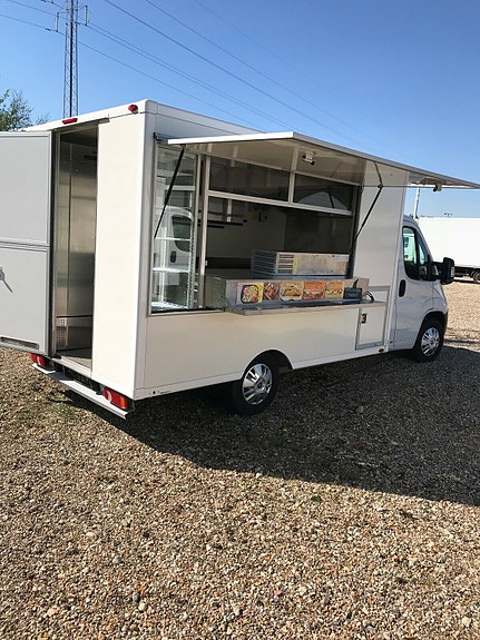 Foodtruck med komplet udstyr ..  15 stk. på lager nye og brugte