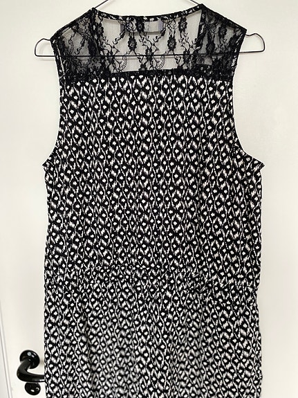 Product image 4 of 17