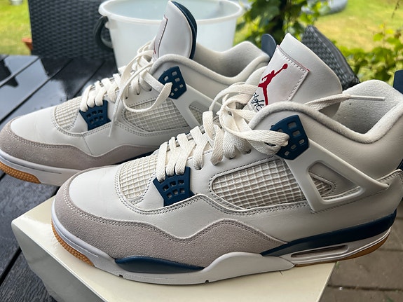 Product image 1 of 6