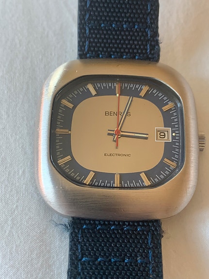 Product image 1 of 8