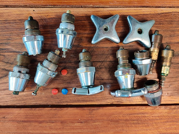 Product image 1 of 2