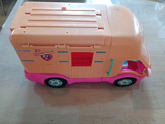 Product image 1 of 3