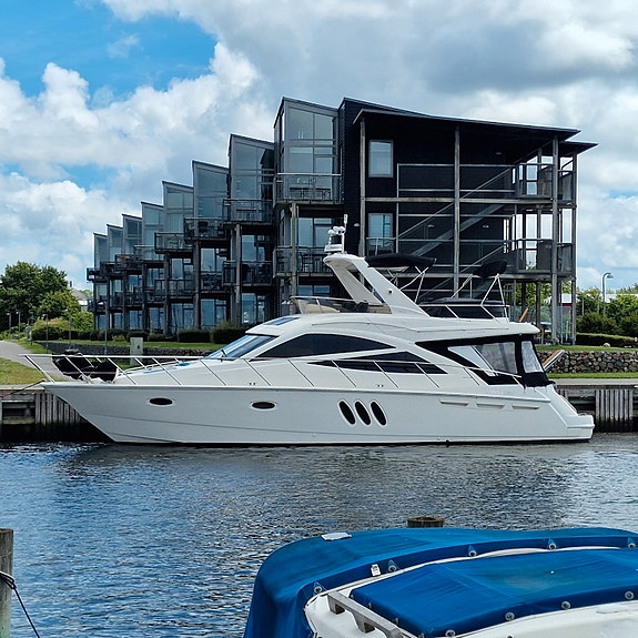 Sealine T50