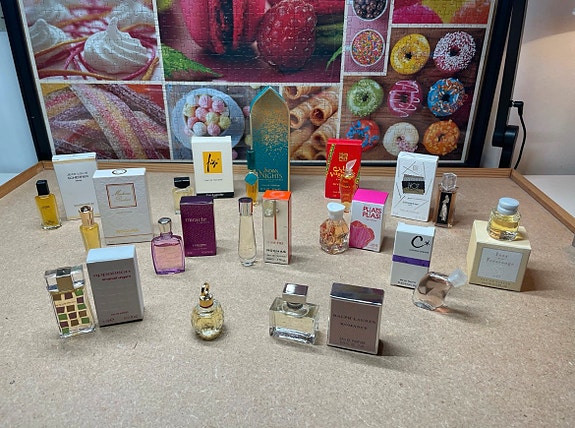 Product image 1 of 8