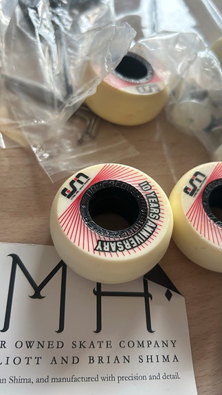 Product image 6 of 8