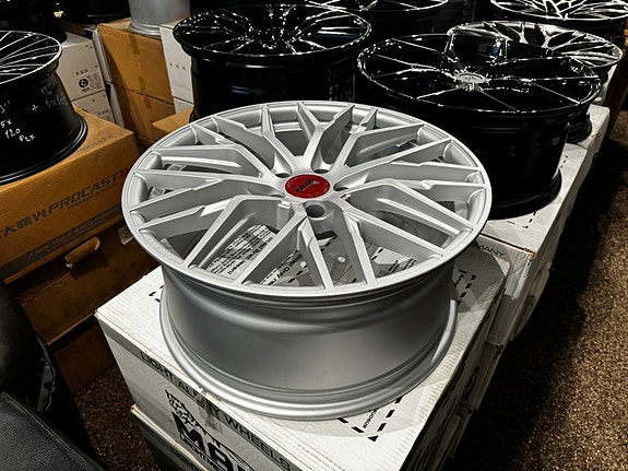 Product image 4 of 8