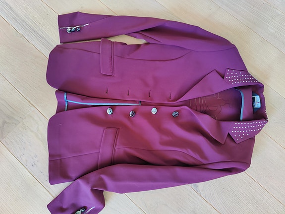 Product image 1 of 3