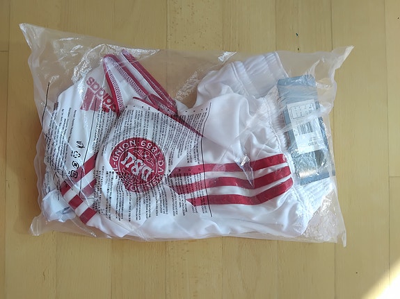 Product image 1 of 4