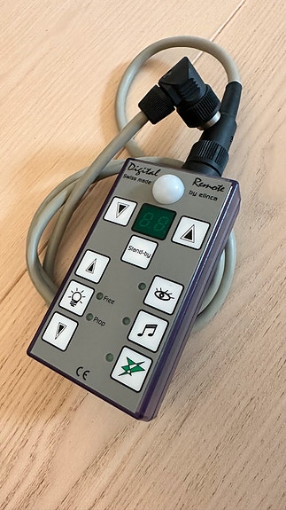 Product image 1 of 2