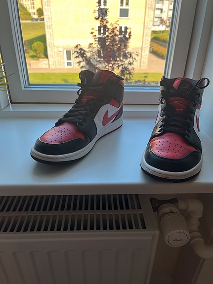 Product image 1 of 6