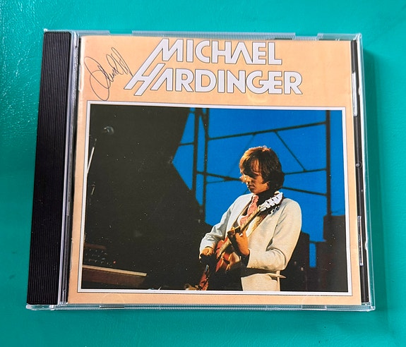 Product image 1 of 3