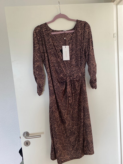 Product image 11 of 11