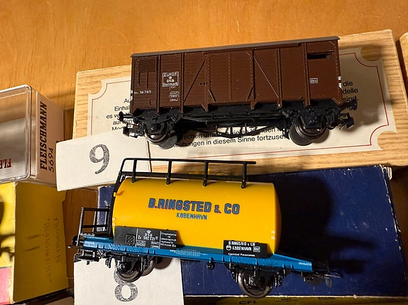 Product image 9 of 10