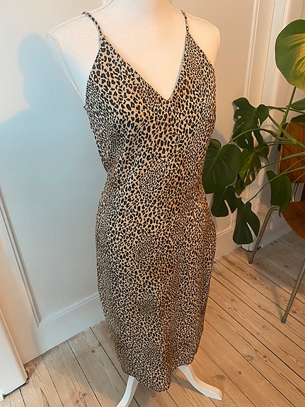 Product image 11 of 26