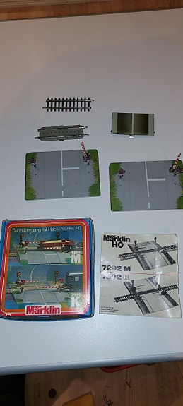 Product image 18 of 61