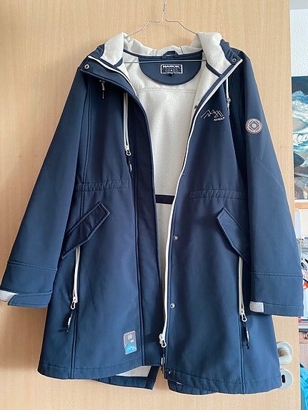 Product image 1 of 4