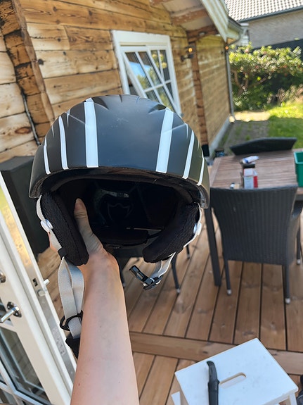 Product image 1 of 2