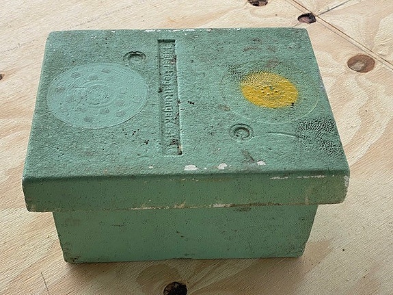 Product image 1 of 2