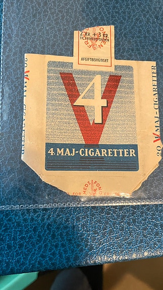 Product image 1 of 2