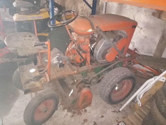 Product image 1 of 2