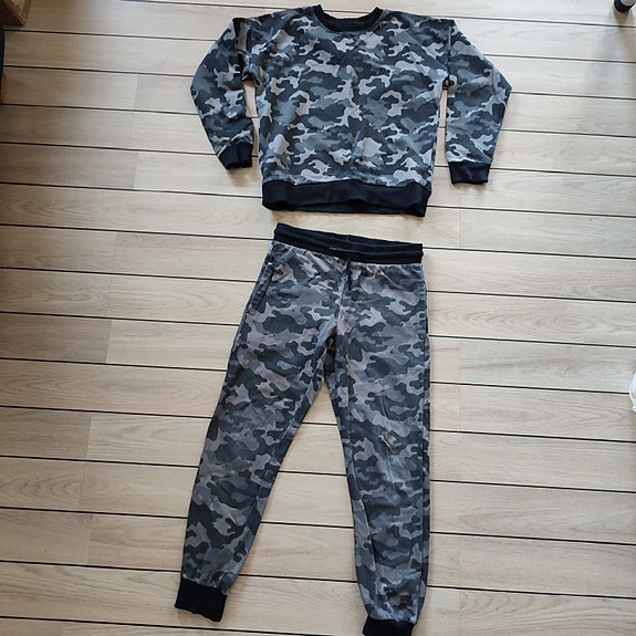 Product image 24 of 28