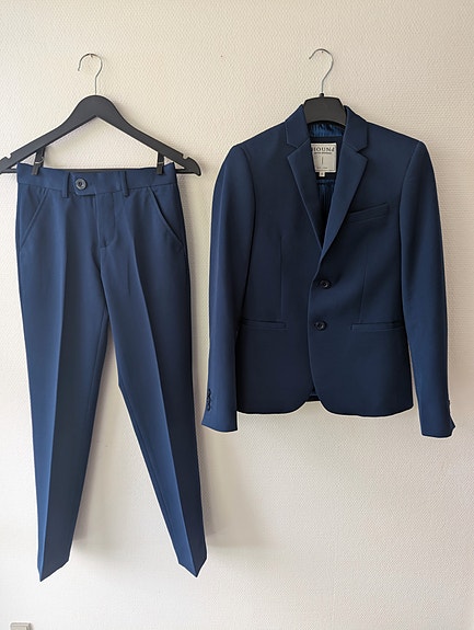 Product image 1 of 9