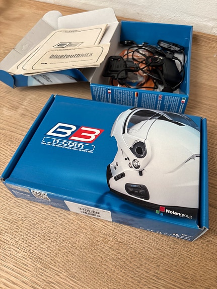 Product image 1 of 2