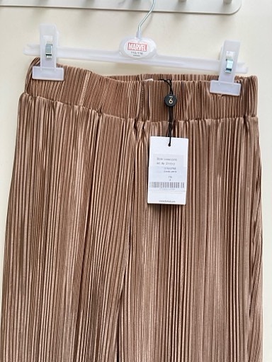 Product image 2 of 11