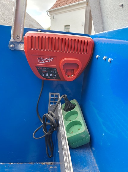 Product image 9 of 10