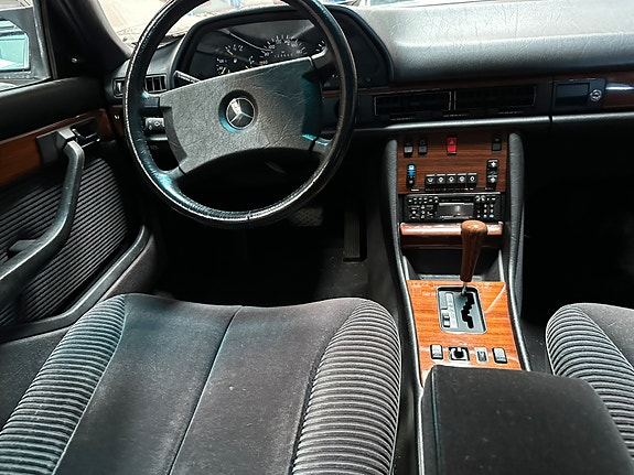 Mercedes-Benz 300 Sel 1988 photo 5