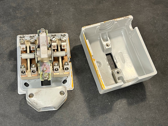 Product image 8 of 9