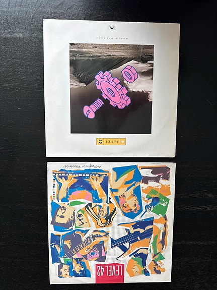 Product image 1 of 2