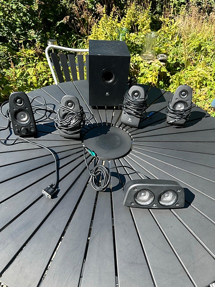 Product image 1 of 3