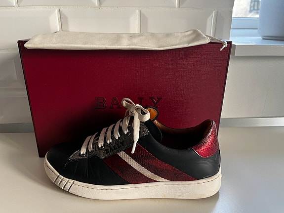 Product image 12 of 16