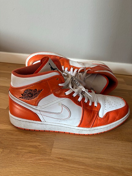 Product image 1 of 9