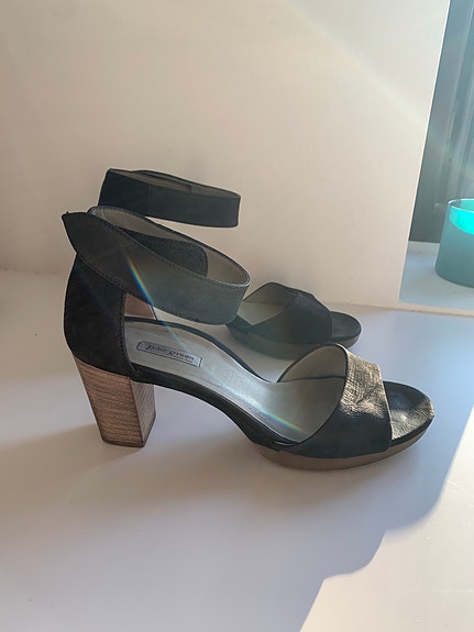 Product image 12 of 19