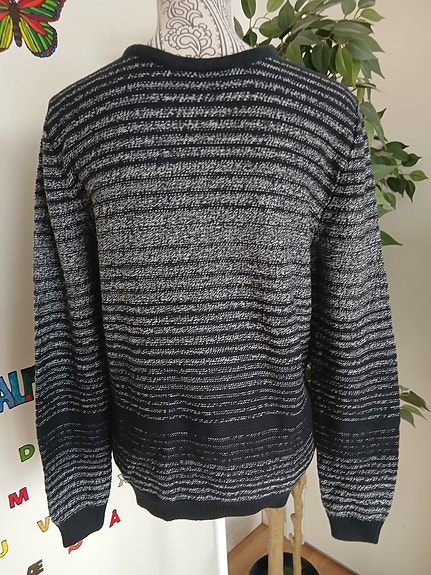 Product image 1 of 9