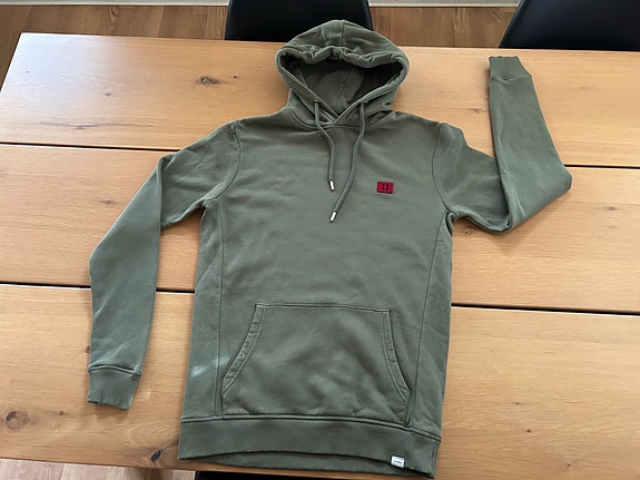 Product image 16 of 18