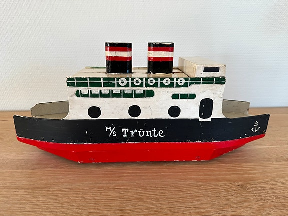 Product image 1 of 4