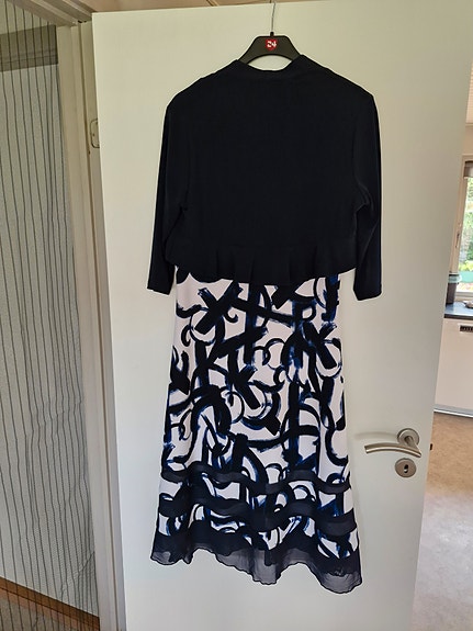 Product image 1 of 8