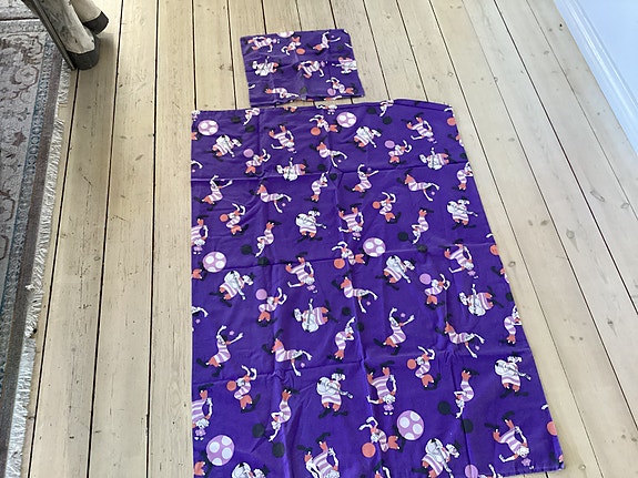 Product image 1 of 7