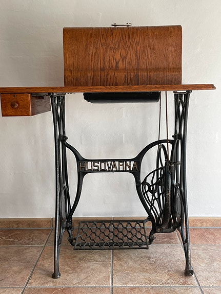 Product image 1 of 8