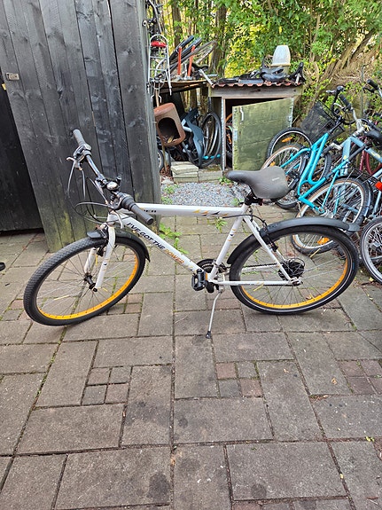 Product image 1 of 8