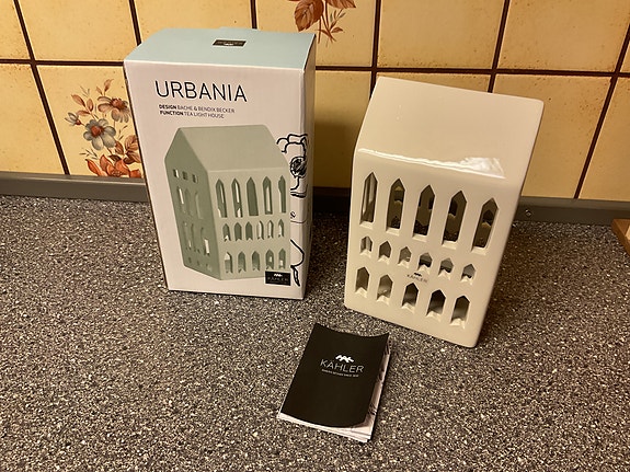 Product image 1 of 2