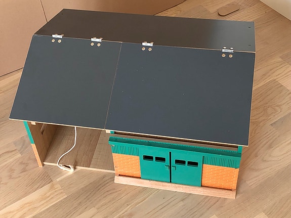 Product image 1 of 3