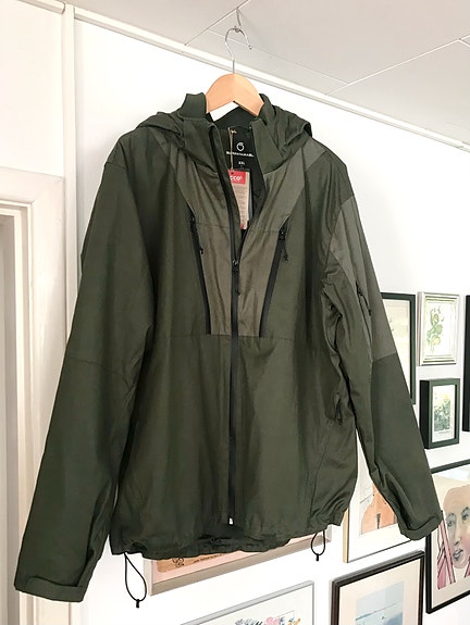 Product image 1 of 8