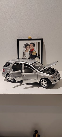 Product image 1 of 7